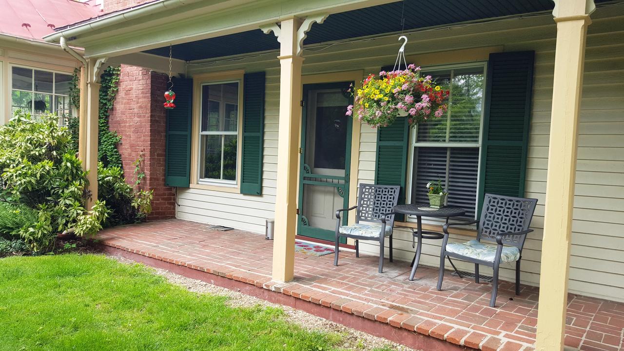 Hummingbird Inn Goshen エクステリア 写真