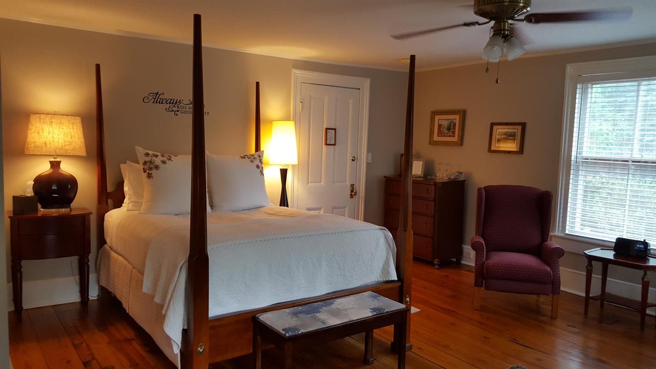 Hummingbird Inn Goshen エクステリア 写真