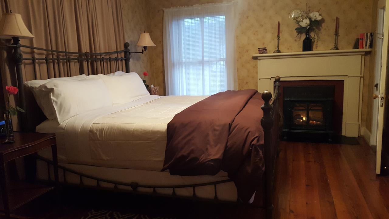 Hummingbird Inn Goshen エクステリア 写真